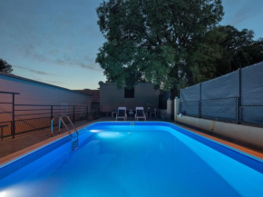 Charming holiday home with private swimming pool big terrace, near national park